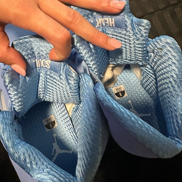 UNC University Blue Retro Jordan 5s - Picture 3 of 6